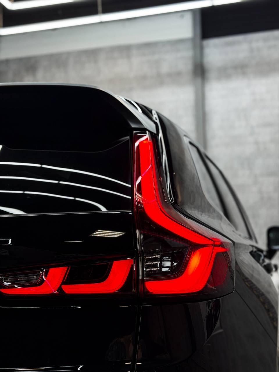 Задняя оптика Honda CR-V после оклейки полиуретановой пленкой KPPF 99