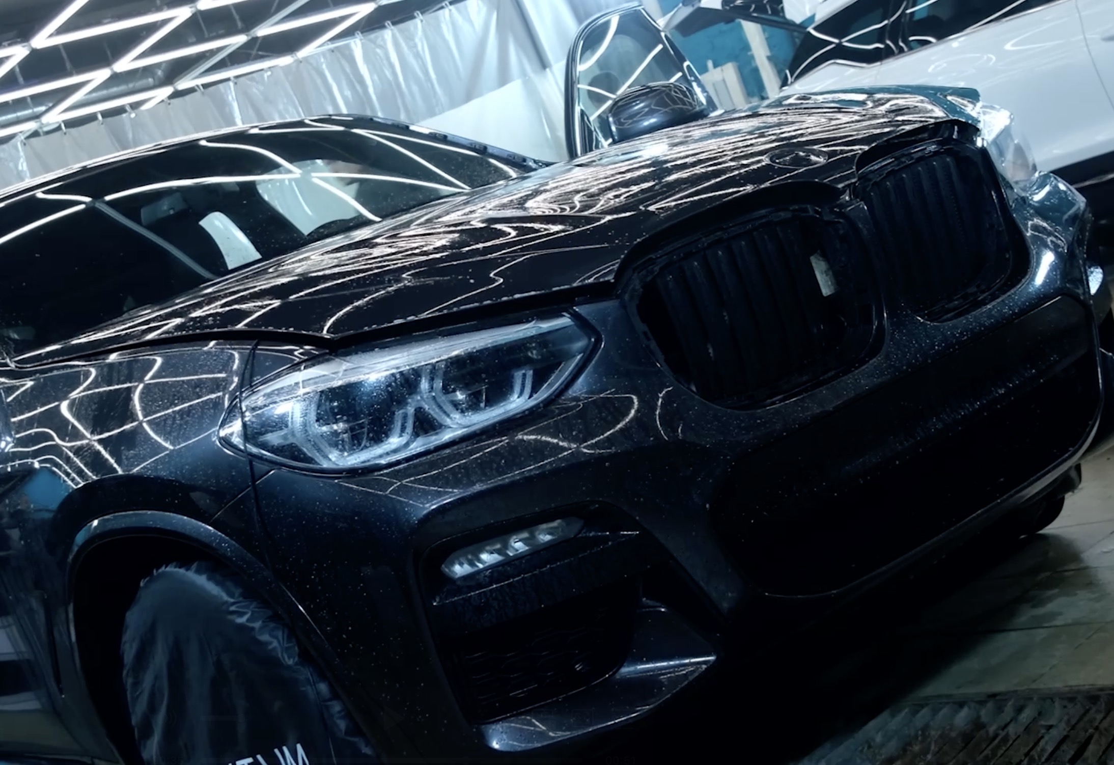 oklejka-perednego-i-zadnego-bampera-zashhitnoj-plenkoj-polnoe-rukovodstvo_1