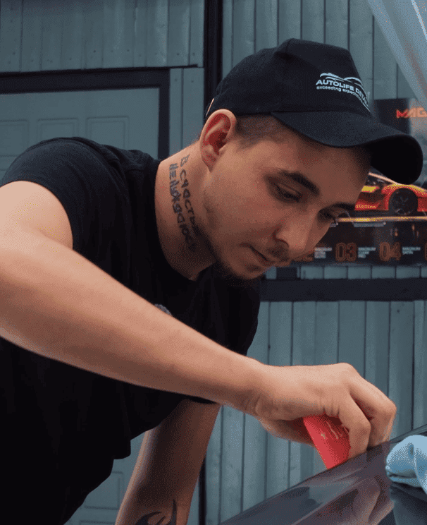 Оклейка фар полиуретановой пленкой_7