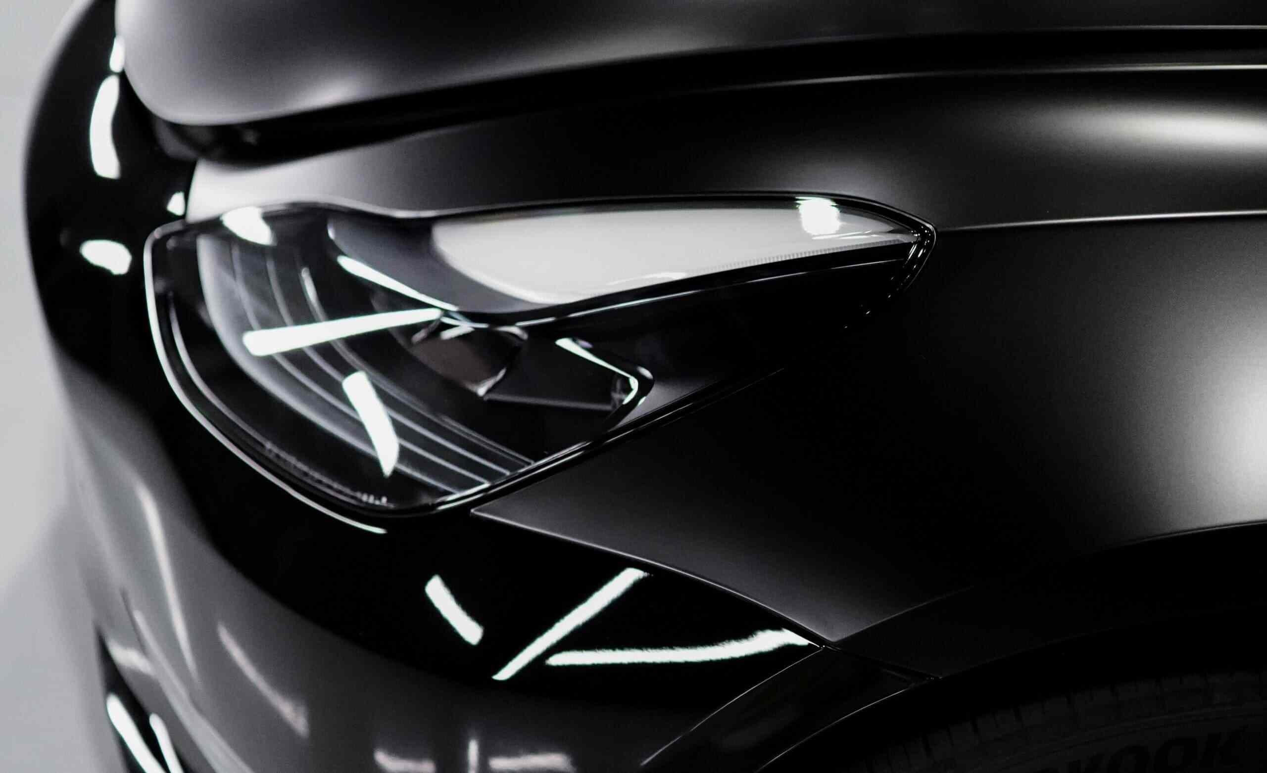 Оклейка фар полиуретановой пленкой_1